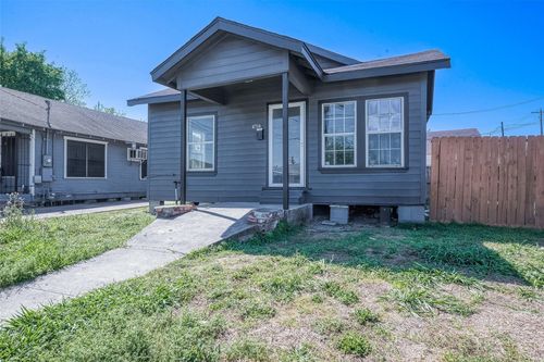 4704 Farmer St, Houston, TX, 77020-4333 | Card Image