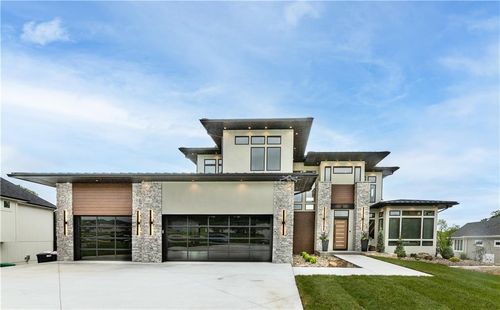 15 Buffalo Ridge Dr, Lake Winnebago, MO, 64034-7820 | Card Image