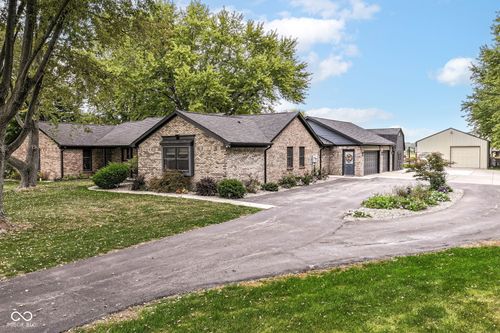 8585 N County Road 925 E, Brownsburg, IN, 46112-9647 | Card Image