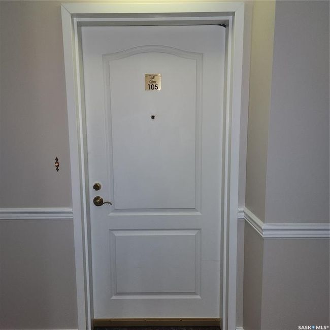 105 - 240 Athabasca St E, Condo with 1 bedrooms, 1 bathrooms and 2 parking in Moose Jaw SK | Image 4
