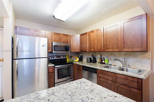 apt-216-501 Three Islands Blvd, Hallandale Beach, FL, 33009-2852 | Card Image