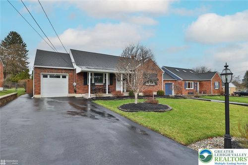 2805 Liberty St, EASTON, PA, 18045-2551 | Card Image