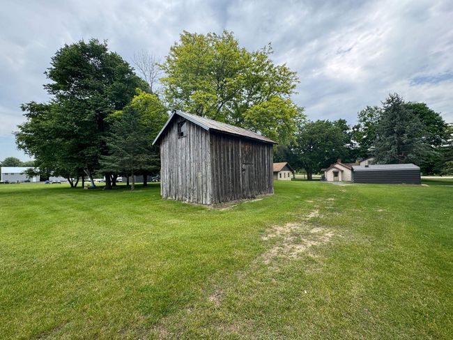 W806 State Road 23 49, House other with 3 bedrooms, 1 bathrooms and null parking in Green Lake WI | Image 6