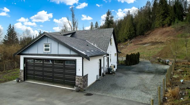 9573 Stave Lake Street, House other with 5 bedrooms, 3 bathrooms and 10 parking in Mission BC | Image 23