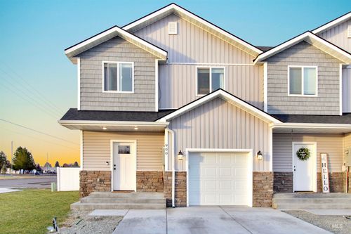 900 E 20th St, Burley, ID, 83318-2784 | Card Image