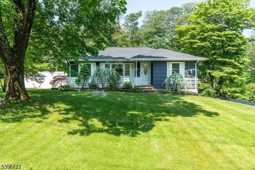 8 Boonton Ave, Butler, NJ, 07405 | Card Image