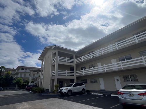 apt-206-2100 Diana Dr, Hallandale Beach, FL, 33009-4713 | Card Image