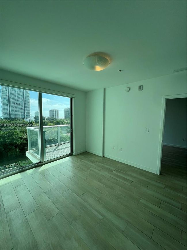 803 - 1600 Sw 1st Ave, Condo with 1 bedrooms, 1 bathrooms and null parking in Miami FL | Image 7