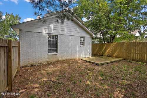 2-1102-1101-1102 Jamestown Way, Jackson, MS, 39211-2048 | Card Image