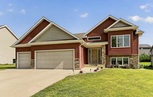 1983 Fieldstone Rd Sw, Rochester, MN, 55902-1357 | Card Image