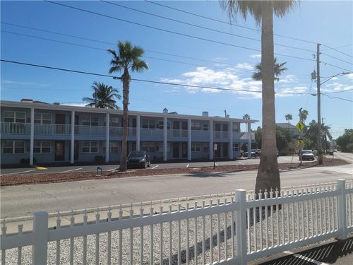 58-8465 W Gulf Boulevard, TREASURE ISLAND, FL, 33706 | Card Image