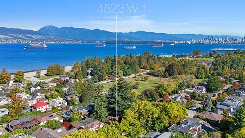 4523 W 1st Ave, Vancouver, BC, V6R1H7 | Card Image