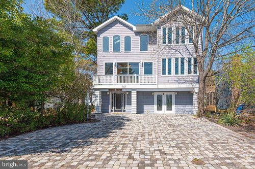 207 W 11th St, SOUTH BETHANY, DE, 19930-9143 | Card Image