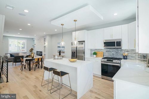 2336 N Mascher St, PHILADELPHIA, PA, 19133-3732 | Card Image