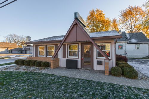 110 N Ladd St, Pontiac, IL, 61764-1609 | Card Image