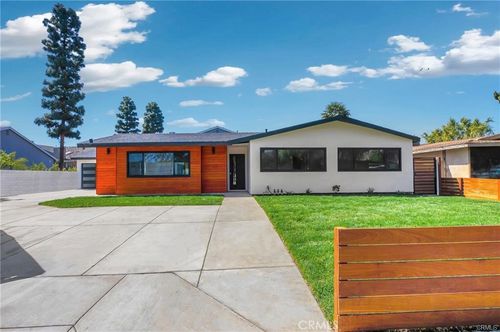 335 University Dr, Costa Mesa, CA, 92627-1439 | Card Image