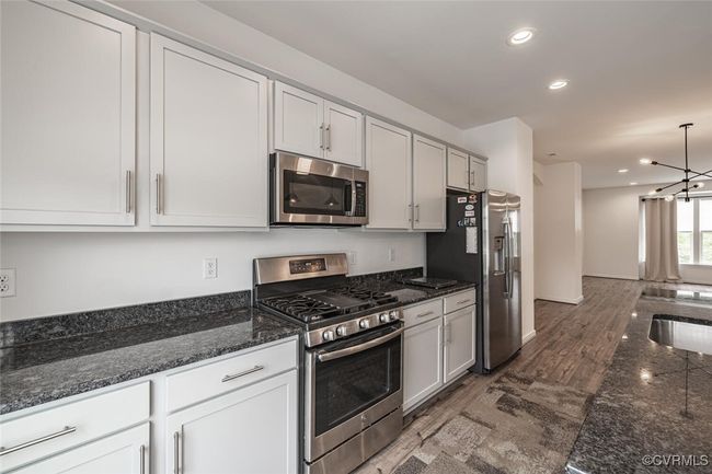 11909 Rubystone Dr, Townhouse with 3 bedrooms, 4 bathrooms and null parking in Chester VA | Image 6