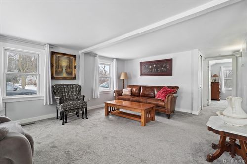 12034 Seymour Rd, Montrose, MI, 48457-9782 | Card Image