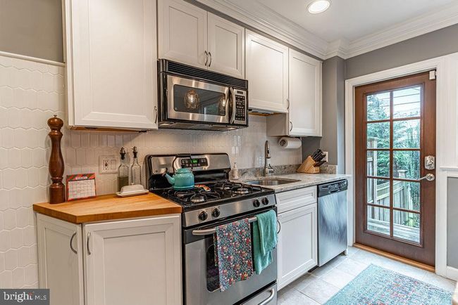 1206 Colonial Ave, Townhouse with 2 bedrooms, 2 bathrooms and null parking in ALEXANDRIA VA | Image 18
