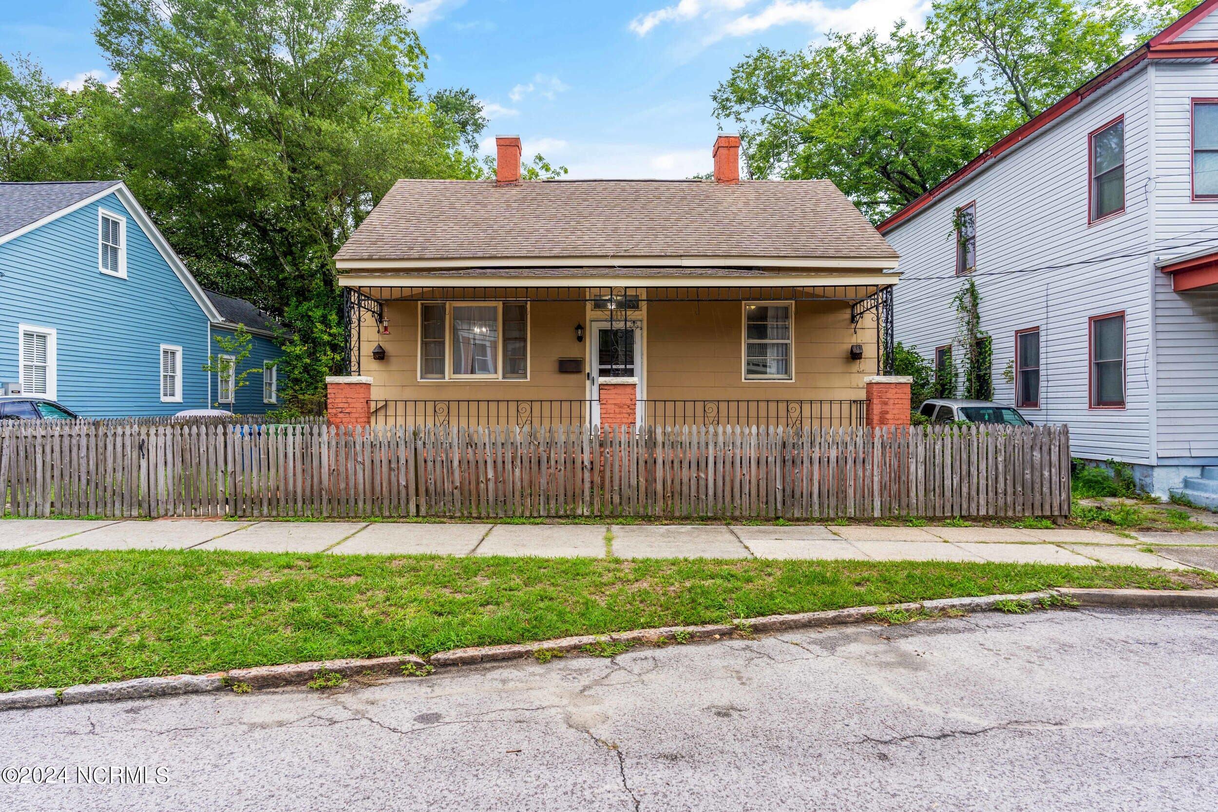 8th St, Wilmington, NC 28401