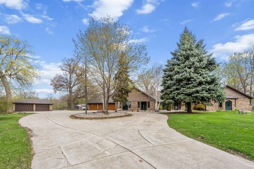 22255 Babcock Ave, Winsted, MN, 55395-6560 | Card Image