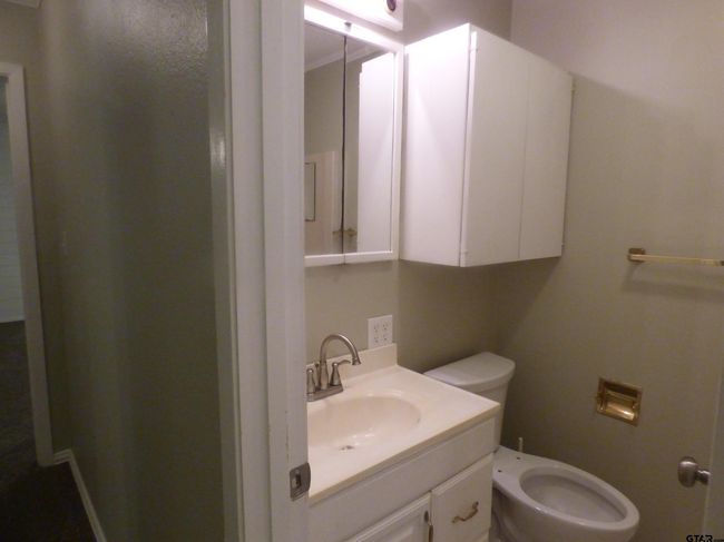596 County Road 4218, House other with 3 bedrooms, 2 bathrooms and null parking in Mount Pleasant TX | Image 23