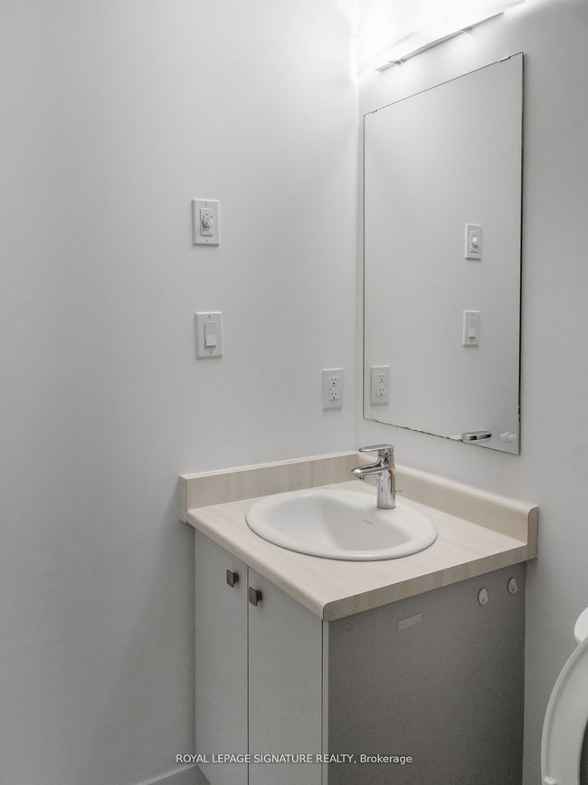 D10 - 10 Palace St, Condo with 2 bedrooms, 2 bathrooms and 1 parking in Kitchener ON | Image 9