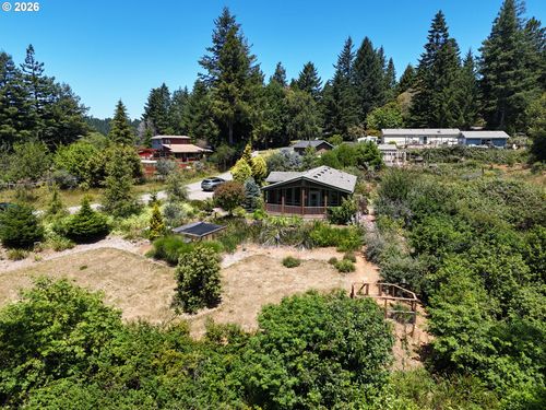 96422 Alder Ridge Rd, Brookings, OR, 97415-9761 | Card Image