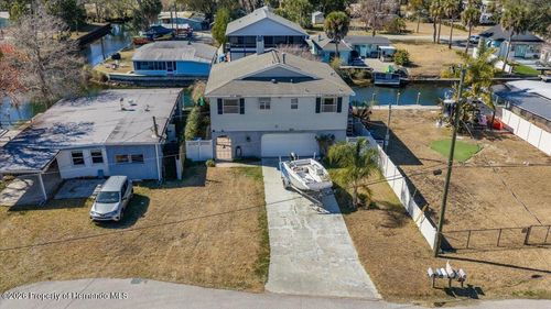 7247 Aberdeen Ct, Weeki Wachee, FL, 34607-1502 | Card Image