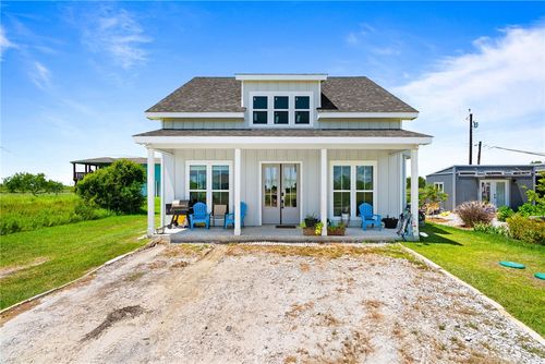 360 Club Oak Ln, Rockport, TX, 78382-9224 | Card Image