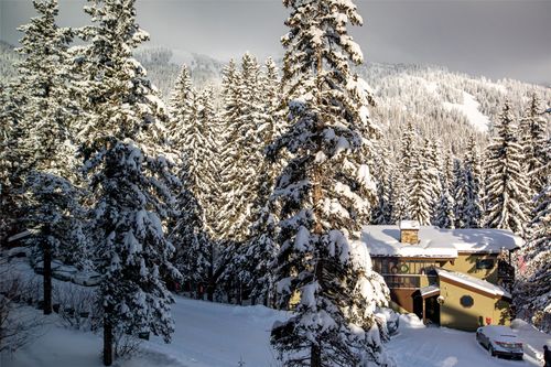 200-3820 Tamarack Ave, Whitefish, MT, 59937-8873 | Card Image