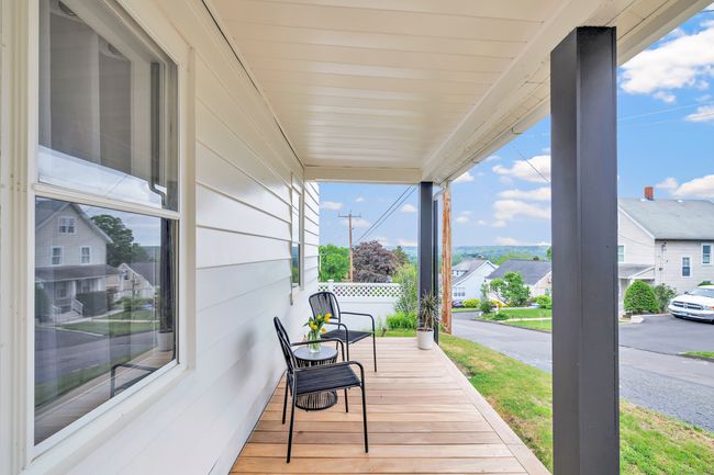 51 Wheeler St, House other with 3 bedrooms, 2 bathrooms and 2 parking in Shelton CT | Image 9