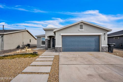 1068 Nalito Beltran Pl, Horizon City, TX, 79928-2439 | Card Image