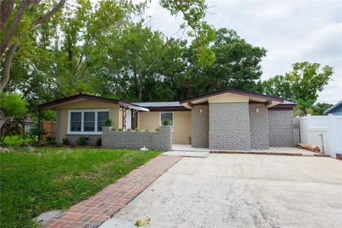 8830 69th St N, PINELLAS PARK, FL, 33782-4512 | Card Image
