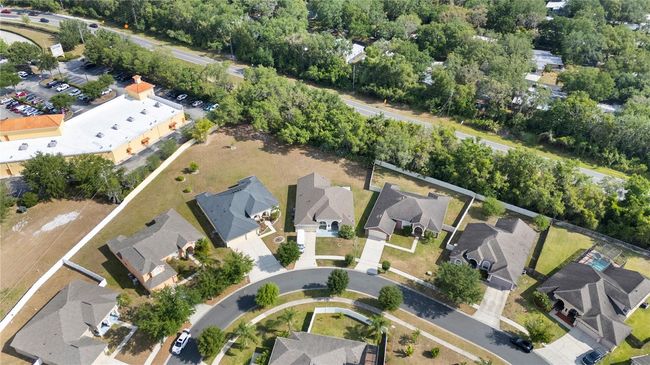 4633 Huron Bay Cir, House other with 4 bedrooms, 2 bathrooms and null parking in Kissimmee FL | Image 33