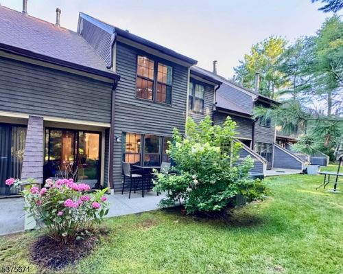 7 New Bedford Rd, West Milford, NJ, 07480-1266 | Card Image