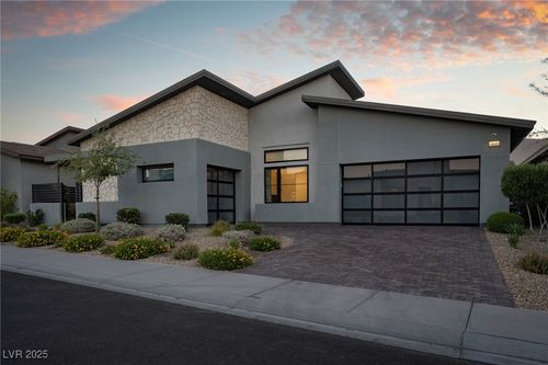 413 Highview Ridge Ave, Las Vegas, NV, 89138-6413 | Card Image