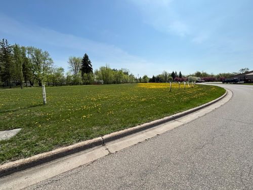 000 First Street E, Thief River Falls, MN, 56701 | Card Image