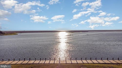 unit-402-101 Williams St, CRISFIELD, MD, 21817-1073 | Card Image