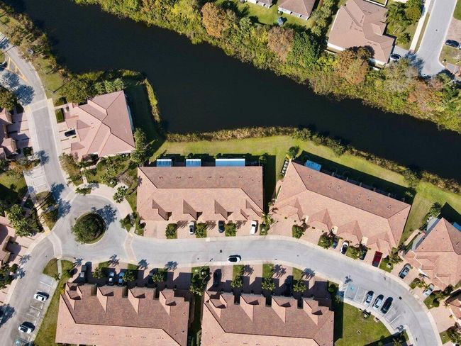 651 Sw Glen Crest Way, Condo with 3 bedrooms, 3 bathrooms and null parking in Stuart FL | Image 66
