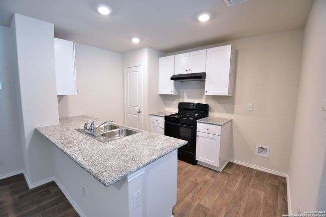 3335 Stoney Knl, House other with 3 bedrooms, 2 bathrooms and null parking in San Antonio TX | Image 7