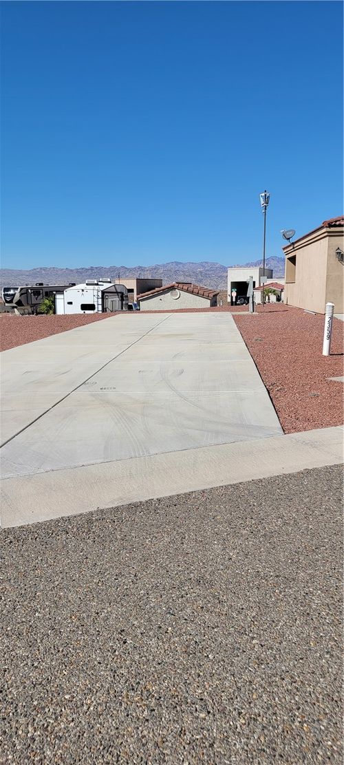 2359 Cortez Ln, Bullhead City, AZ, 86442-4345 | Card Image
