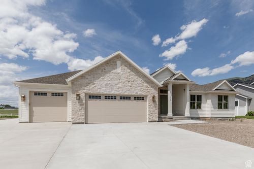435 E 200 N, Millville, UT, 84326-7638 | Card Image