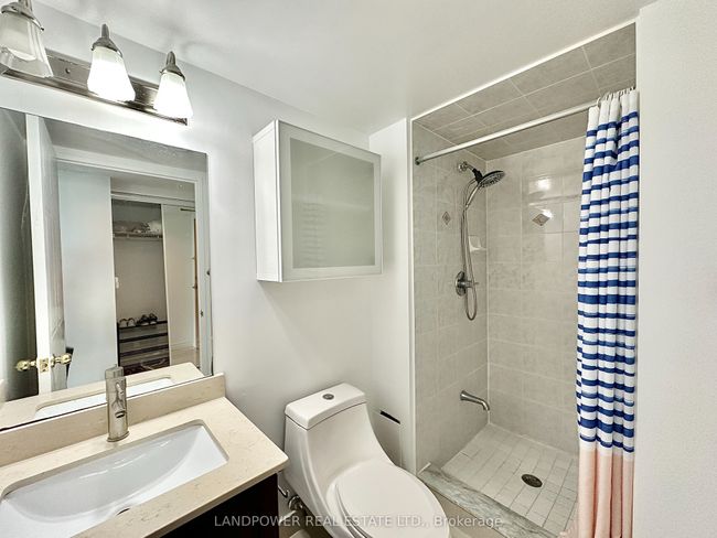 1605 - 238 Doris Ave, Condo with 2 bedrooms, 2 bathrooms and 1 parking in North York ON | Image 16