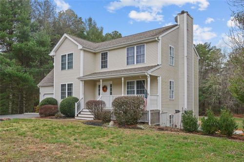 6 Oshay Ln, Wood River Junction, RI, 02894-1323 | Card Image