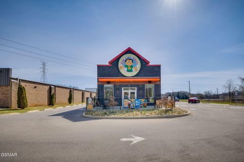2025 Bridgeway Dr, Maryville, TN, 37801-8524 | Card Image