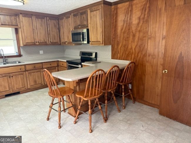 163 R St Nw, House other with 3 bedrooms, 2 bathrooms and null parking in Thomaston GA | Image 19