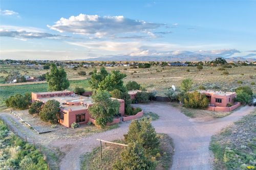 54 Rons Rd, Santa Fe, NM, 87508-6632 | Card Image