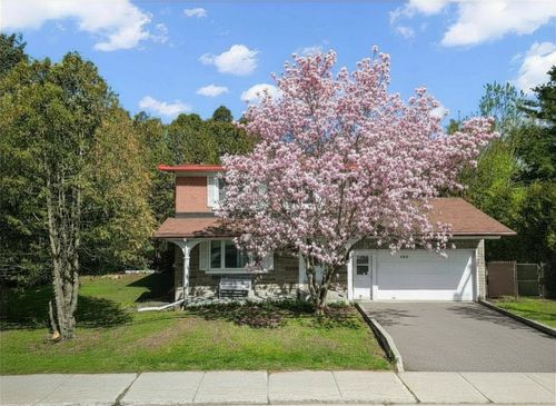 599 Rue Valois, Vaudreuil Dorion, QC, J7V1V4 | Card Image