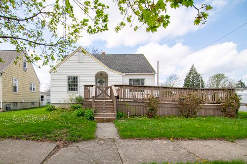 211 Michigan Ave, Bradley, IL, 60915-2245 | Card Image